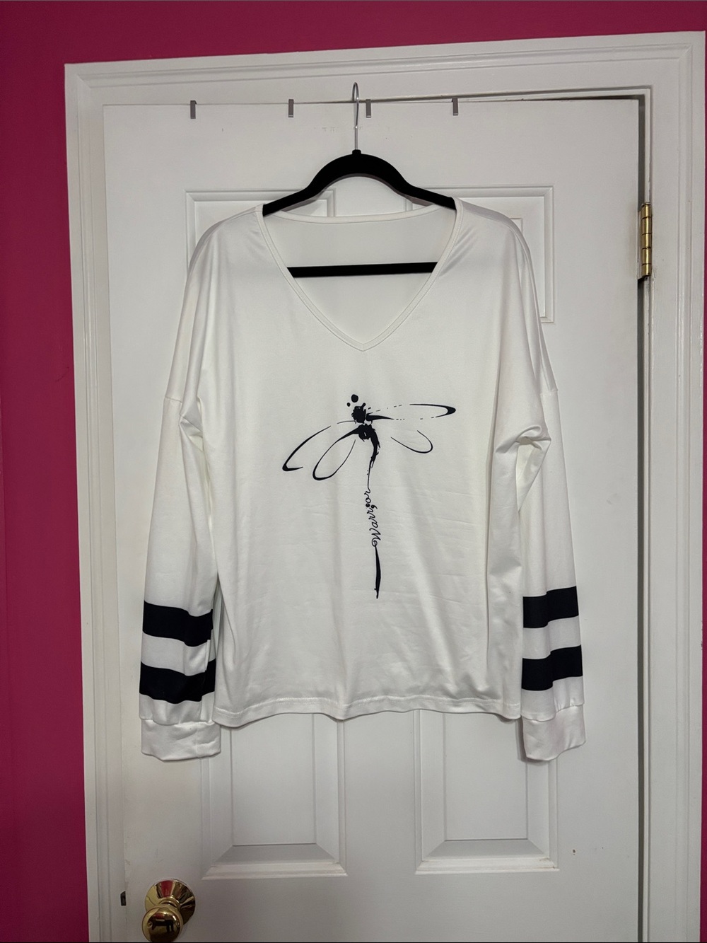 White V-Neck Dragonfly Graphic Long Sleeve Top NWOT